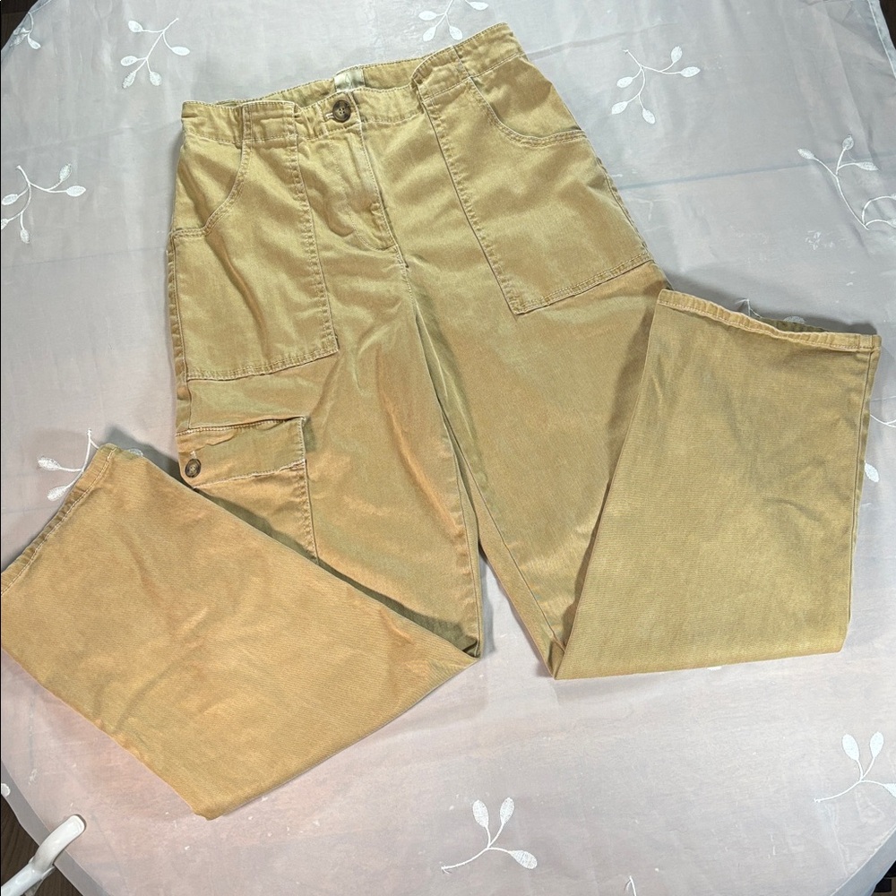 Joie Light Brown Cargo Pants Woman Size 8 Flexible Fabric Wide Legs